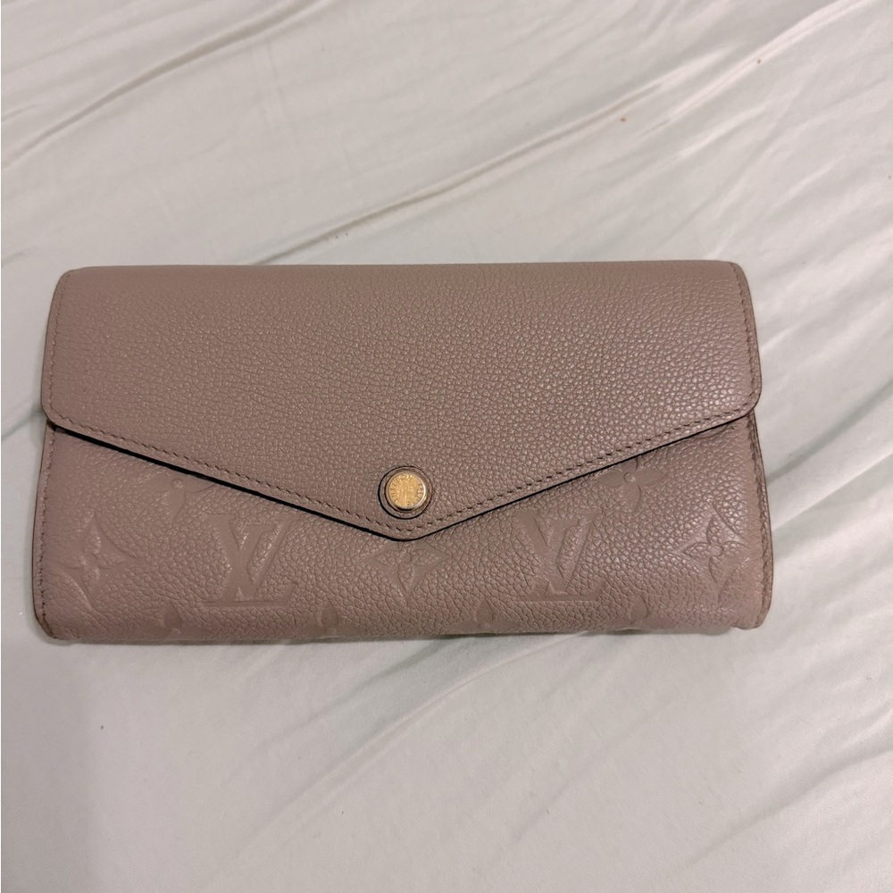 Turtle dove LV Sarah wallet